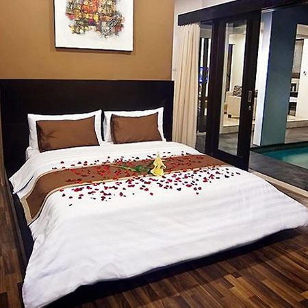The Adnyana Villas & Spa Denpasar  Luaran gambar