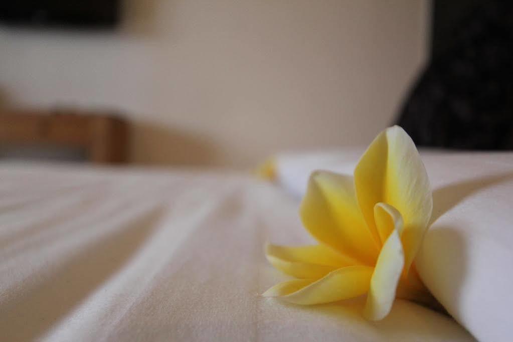 The Adnyana Villas & Spa Denpasar  Luaran gambar